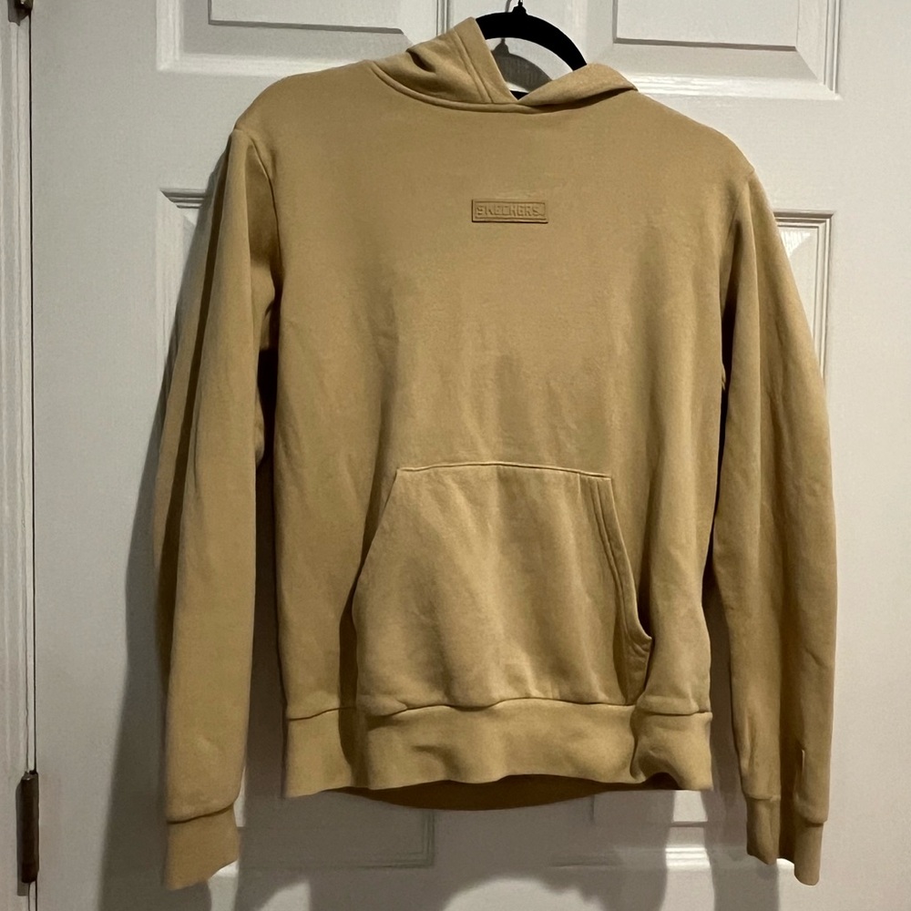 Youth Biege Sketchers Hoodie